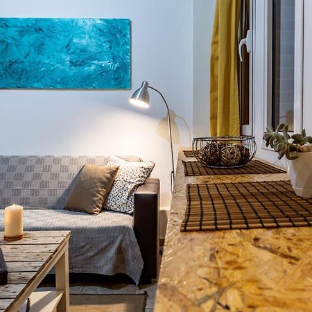 Downtown Charming Studio Kalamata Bagian luar foto