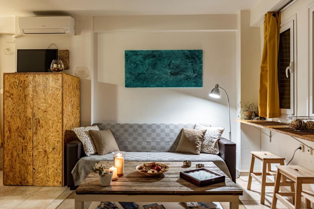 Downtown Charming Studio Kalamata Bagian luar foto