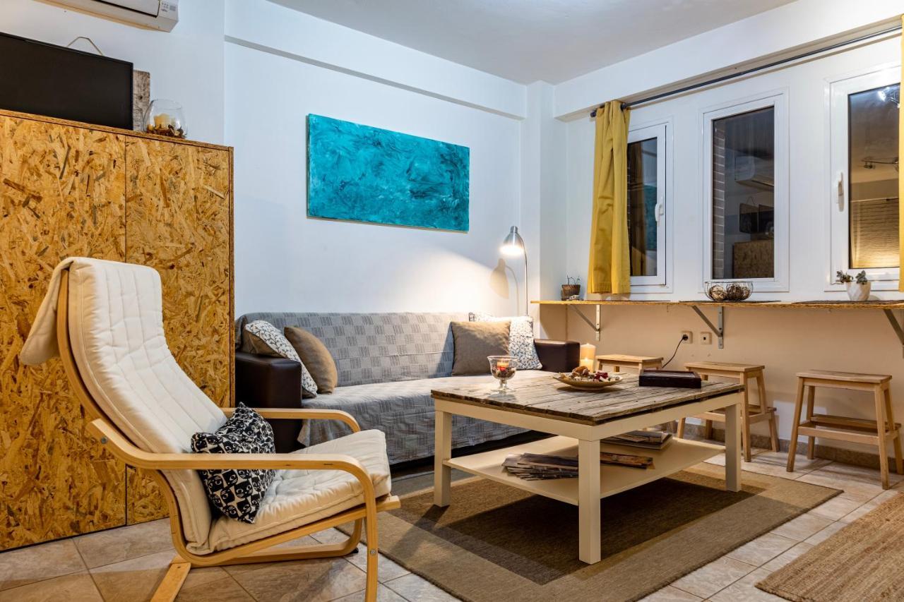 Downtown Charming Studio Kalamata Bagian luar foto